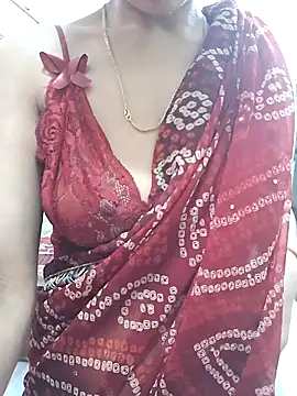 Snapshot of priya_sharma02 chatting on 03-04-25, 05:45 priya sharma02 online show from 03-04-25, 05:45