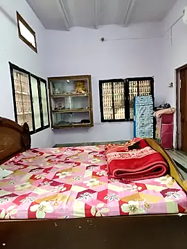 Snapshot of priya_sharma02 chatting on 11-11-25, 05:51 priya sharma02 online show from 11-11-25, 05:51