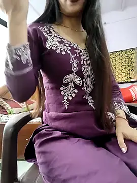 Snapshot of priya_sharma02 chatting on 03-12-26, 06:08 priya sharma02 online show from 03-12-26, 06:08