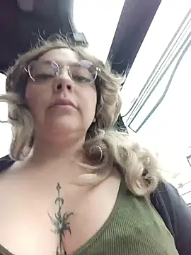 madelaine- online show from 03-05-26, 08:27