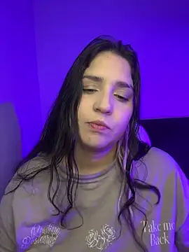 Snapshot of valentina_jonnes1 chatting on 05-09-26, 05:01 valentina jonnes1 online show from 05-09-26, 05:01