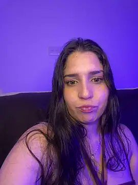 Snapshot of valentina_jonnes1 chatting on 06-11-26, 05:16 valentina jonnes1 online show from 06-11-26, 05:16