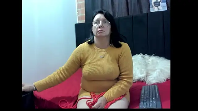 Evaaross 2345 online show from 12-17-24, 12:11