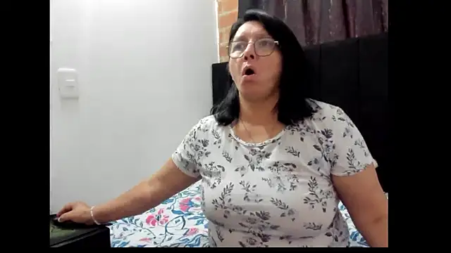 Evaaross 2345 online show from 01-20-25, 08:07