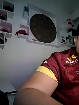 Snapshot of TwerkingAss chatting on 12-23-24, 05:28 TwerkingAss online show from 12-23-24, 05:28