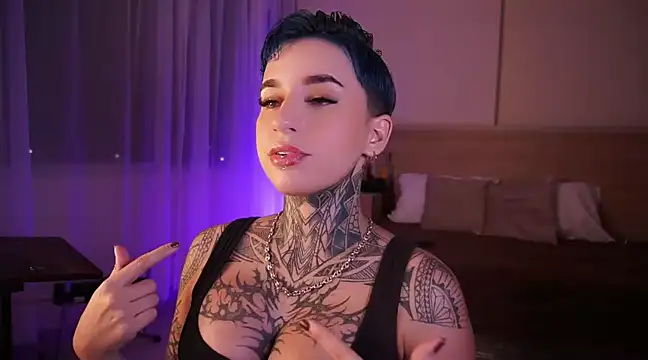 Snapshot of AliceShazaham_ chatting on 12-08-24, 07:47 AliceShazaham online show from 12-08-24, 07:47