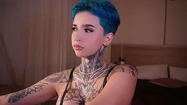 Snapshot of AliceShazaham_ chatting on 02-15-25, 09:49 AliceShazaham online show from 02-15-25, 09:49