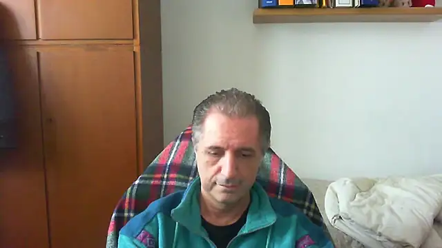 lliuk70mi online show from 04-17-26, 12:19