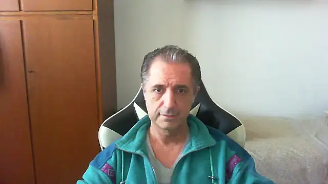 lliuk70mi online show from 04-25-26, 12:41