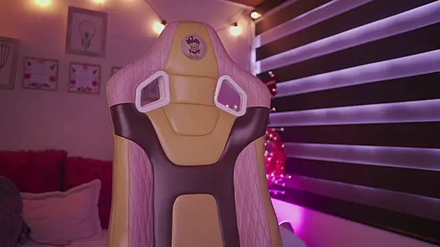 milly kenner online show from 12-14-25, 02:55