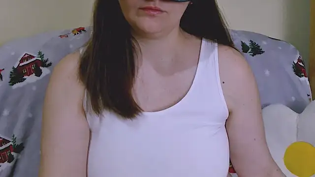 Snapshot of ChubbyMaia chatting on 01-13-25, 02:42 ChubbyMaia online show from 01-13-25, 02:42