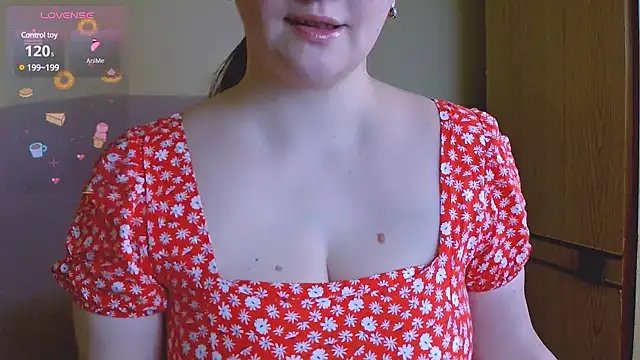 Snapshot of ChubbyMaia chatting on 03-13-25, 12:13 ChubbyMaia online show from 03-13-25, 12:13