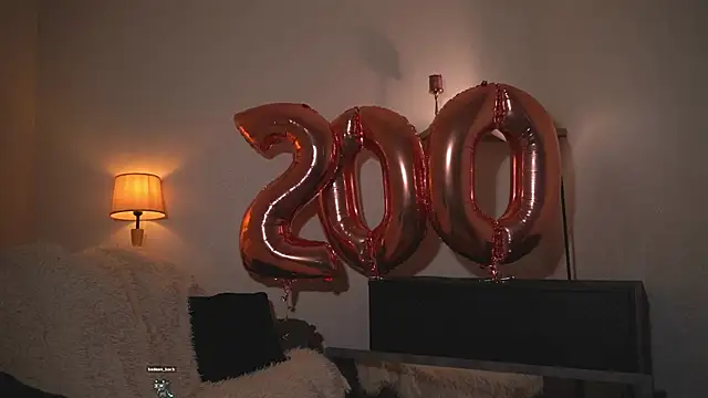 AudreyBarren online show from 10-11-25, 04:44