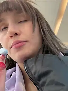 bigbabykiki online show from 02-12-25, 06:29