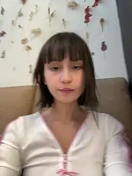 bigbabykiki online show from 02-19-25, 06:44