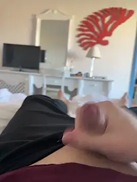 Snapshot of Gartengolem chatting on 03-03-25, 09:11 Gartengolem online show from 03-03-25, 09:11