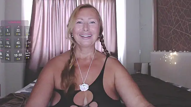Snapshot of _Monika_sun_ chatting on 05-26-26, 01:34 Monika sun online show from 05-26-26, 01:34
