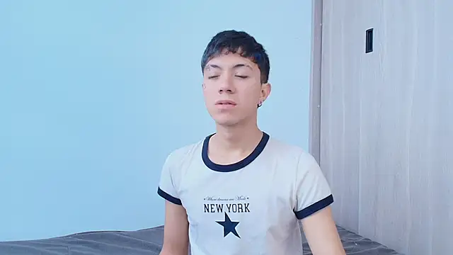 Justyn Ross online show from 09-23-25, 05:38