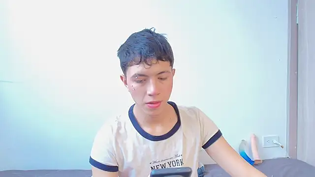 Justyn Ross online show from 09-26-25, 03:49