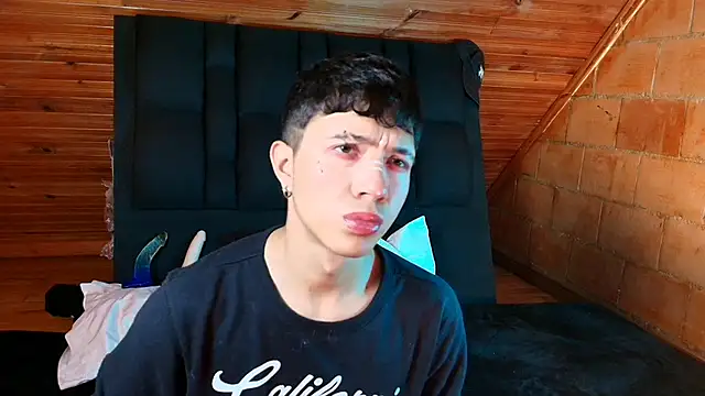 Justyn Ross online show from 10-16-25, 05:36