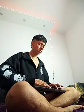 Justyn Ross online show from 04-08-26, 07:41