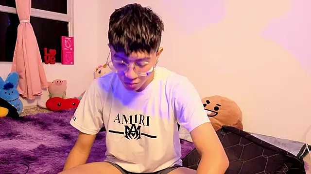 Justyn Ross online show from 04-10-26, 01:22