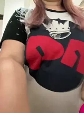 Snapshot of Popinasq chatting on 11-29-25, 05:16 Popinasq online show from 11-29-25, 05:16