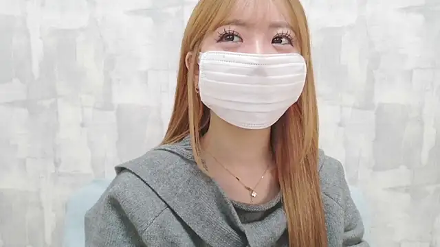 LOVE MOMO LOVE online show from 03-21-26, 11:15