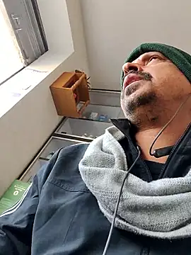 Raj1043 online show from 01-10-26, 05:53