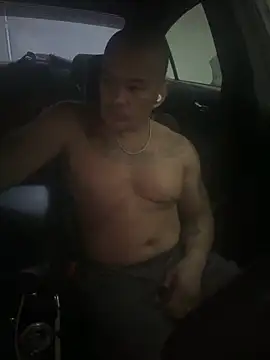 Snapshot of EatMyCake831 chatting on 10-13-25, 02:39 EatMyCake831 online show from 10-13-25, 02:39