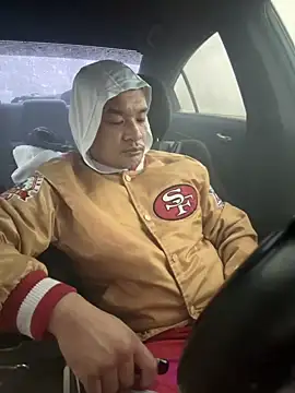 Snapshot of EatMyCake831 chatting on 11-13-25, 07:13 EatMyCake831 online show from 11-13-25, 07:13