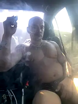 Snapshot of EatMyCake831 chatting on 11-26-25, 07:26 EatMyCake831 online show from 11-26-25, 07:26