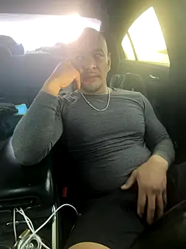 Snapshot of EatMyCake831 chatting on 11-27-25, 04:09 EatMyCake831 online show from 11-27-25, 04:09