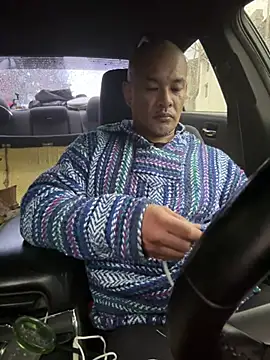 Snapshot of EatMyCake831 chatting on 02-10-26, 11:42 EatMyCake831 online show from 02-10-26, 11:42