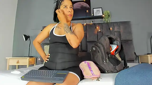 DulceAurora   online show from 03-19-26, 02:15