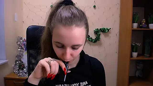  Nicole new online show from 12-17-24, 12:54