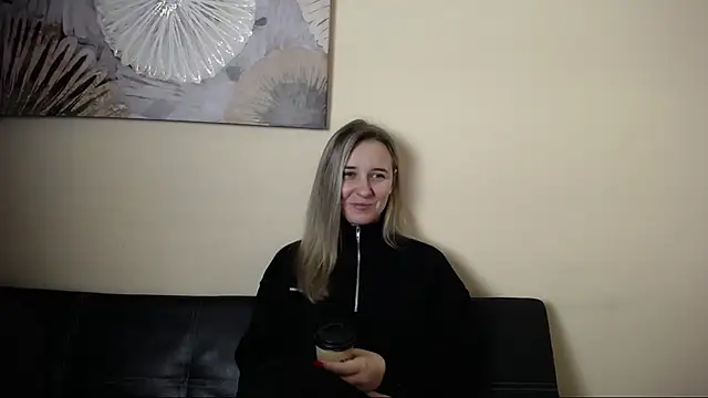  Nicole new online show from 11-28-25, 11:46