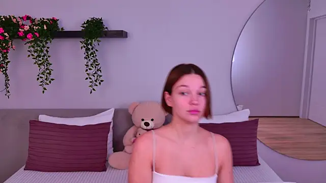 Snapshot of DanaLoved chatting on 02-27-25, 08:17 DanaLoved online show from 02-27-25, 08:17