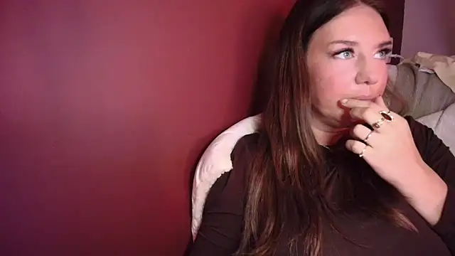 Snapshot of Nina24 chatting on 09-18-25, 07:49 Nina24 online show from 09-18-25, 07:49