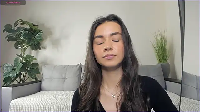 NicoleLuv online show from 01-15-25, 04:11