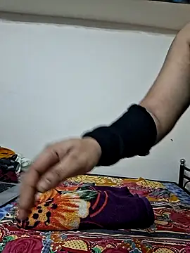 your fantecy1 online show from 02-08-26, 08:01