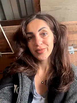 EmaSkyes online show from 09-26-25, 05:55