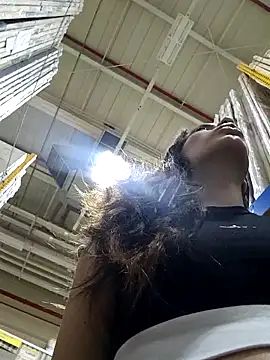 aurelialux online show from 09-17-25, 08:43