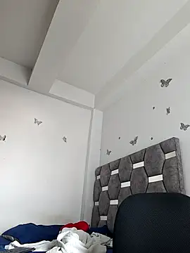 aurelialux online show from 11-08-25, 07:45