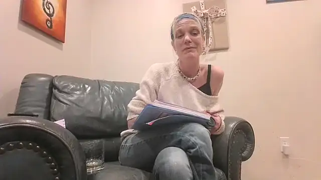 AddieAssets online show from 12-27-24, 07:08