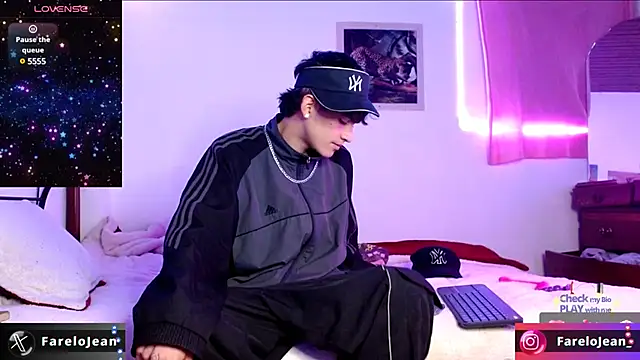 jeanfarelo online show from 12-17-24, 07:29