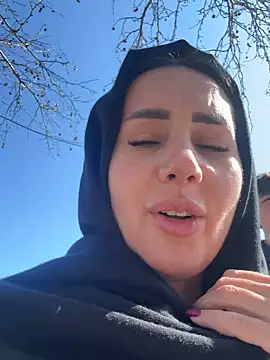 AnaRhodes online show from 03-04-25, 08:46