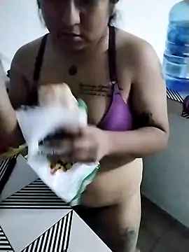 EmpaticBolillo online show from 03-06-26, 03:36