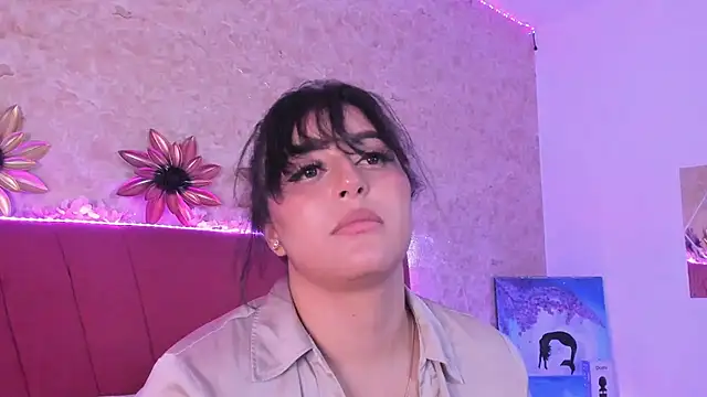 Snapshot of LorenaStevens chatting on 02-13-25, 10:02 LorenaStevens online show from 02-13-25, 10:02