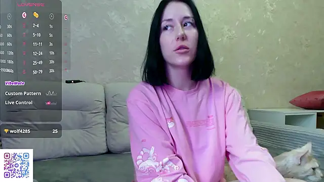 Snapshot of adell_berry chatting on 03-08-26, 03:21 adell berry online show from 03-08-26, 03:21